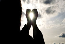 即将复出，记者：诺伊尔自小腿受伤以来首次恢复有球训练.